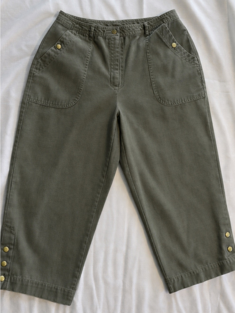 Cropped Utility Chinos in Olive Green